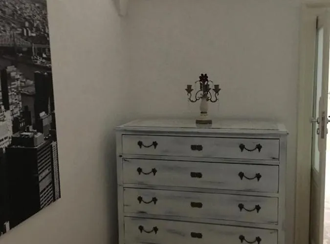 Leopardi Oda ve Kahvaltı 4*